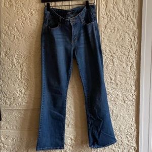 Curvy Fit Blue jeans